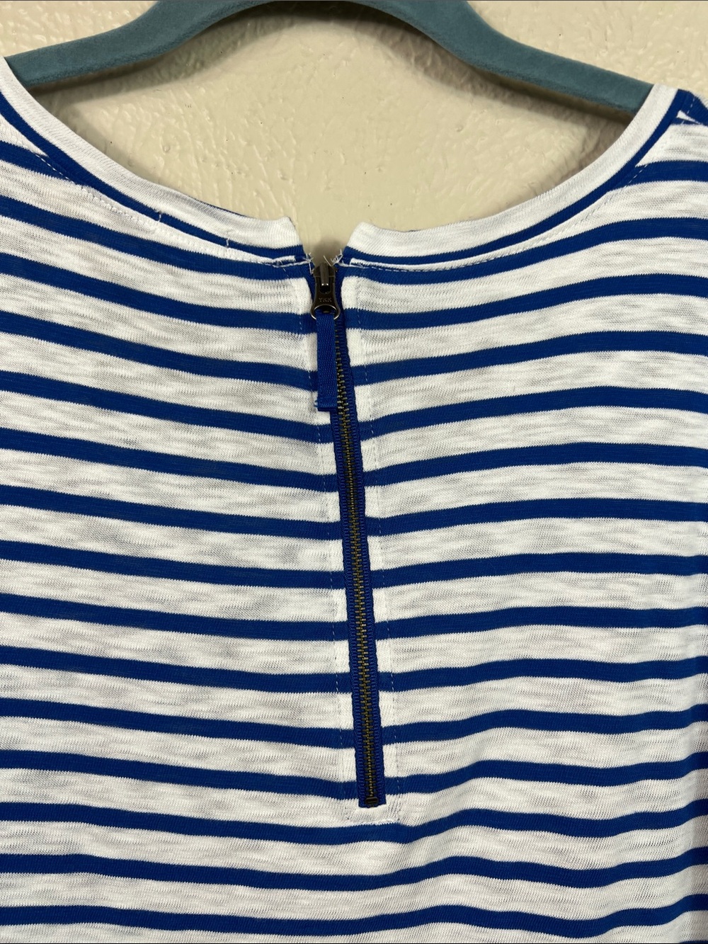 J. Crew Blue & White Stripe Back Zip 3/4 Sleeve Scoop Neck Top Medium - Picture 7 of 7